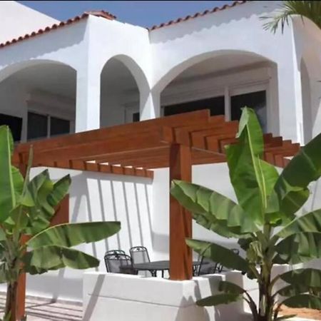 Gezellige Villa Met Prachtig Zicht En Zwembad Arona  Exteriör bild
