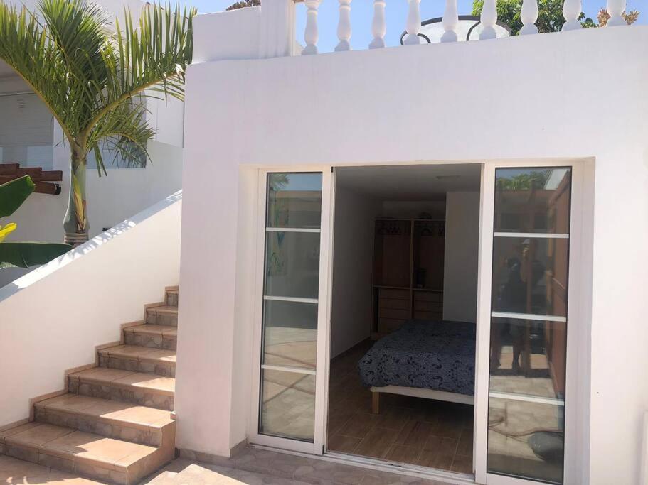 Gezellige Villa Met Prachtig Zicht En Zwembad Arona  Exteriör bild